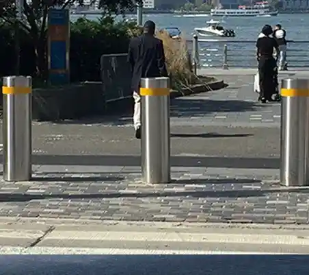 anti-ram-shallow-passive-bollards